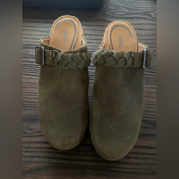 Aetrex Corey Clog olive leather memory foam boho casual comfort spring  $160 - Picture 5 of 6